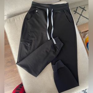 Figs Zamora High waisted jogger in black size XS